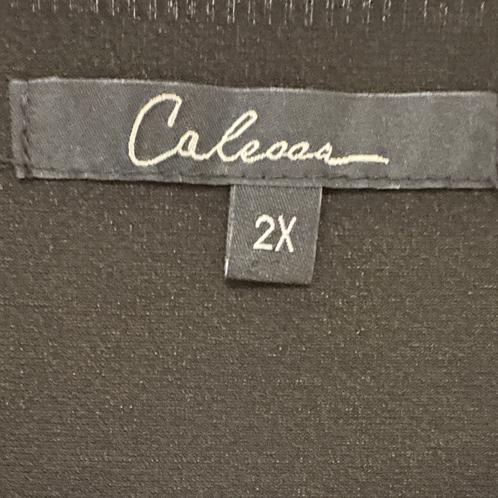 Calessa Black and White Circle Pattern Blouse New with Tags - Picture 2 of 6